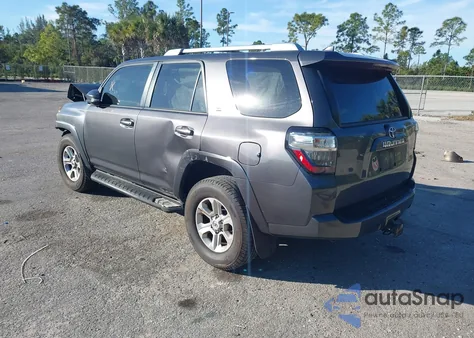2018 Toyota 4Runner Sr5 Premium z USA, uszkodzony, nr VIN JTEZU5JR0J5174768